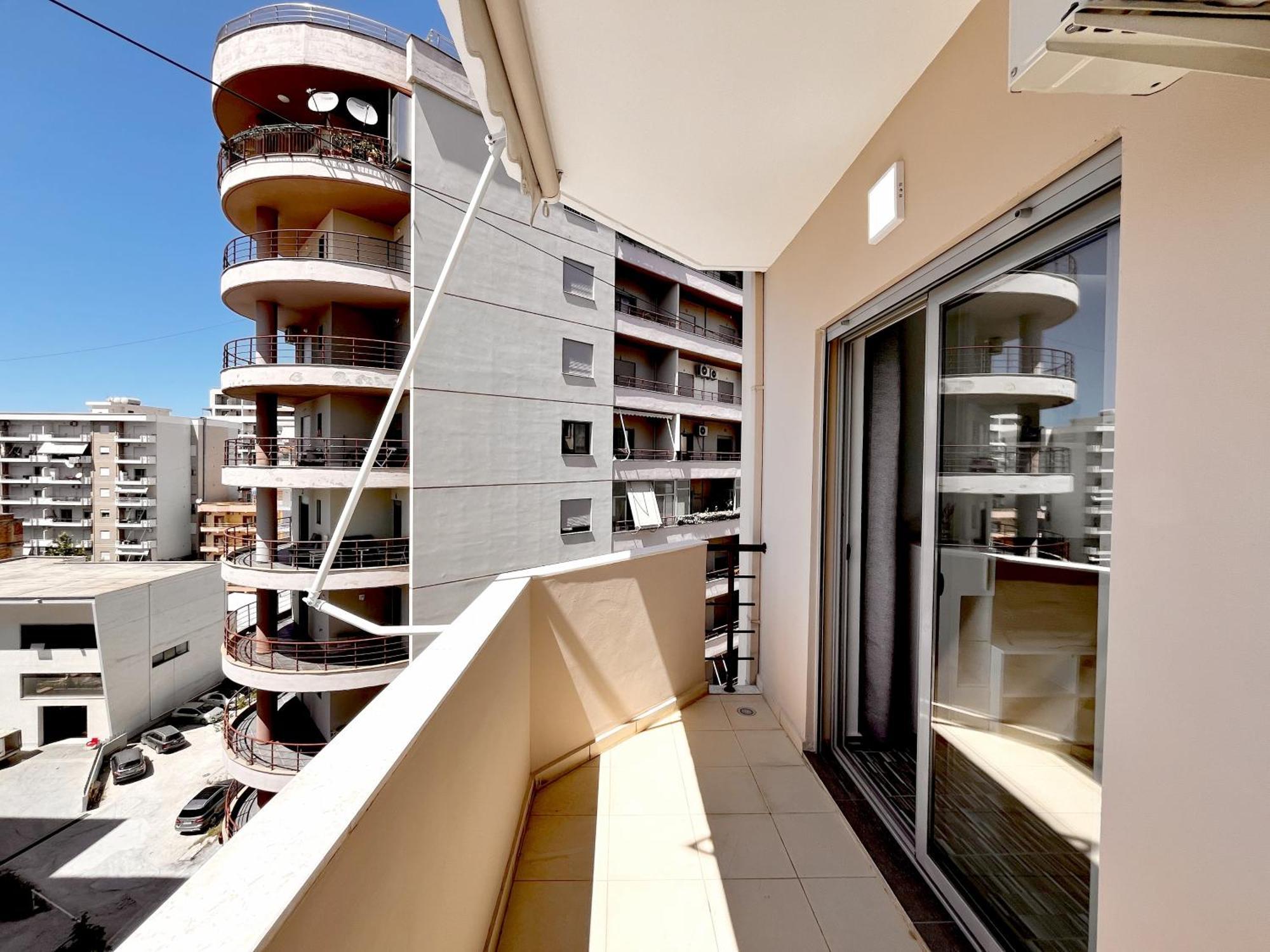 Kam Apartments In The City Center Vlorë Exterior foto