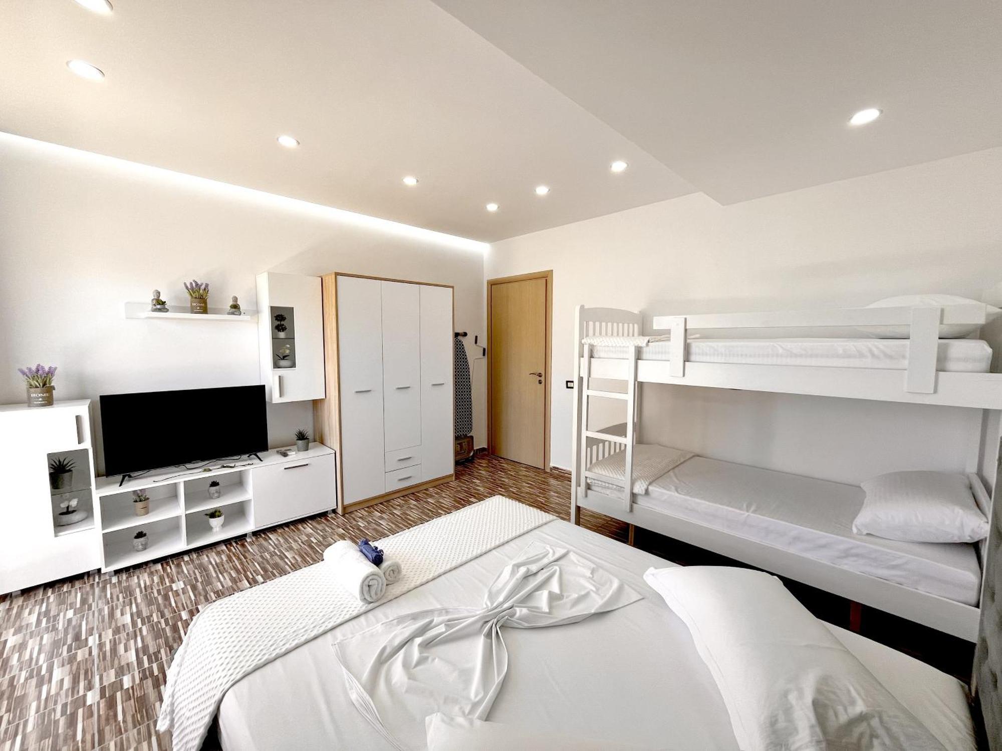 Kam Apartments In The City Center Vlorë Exterior foto