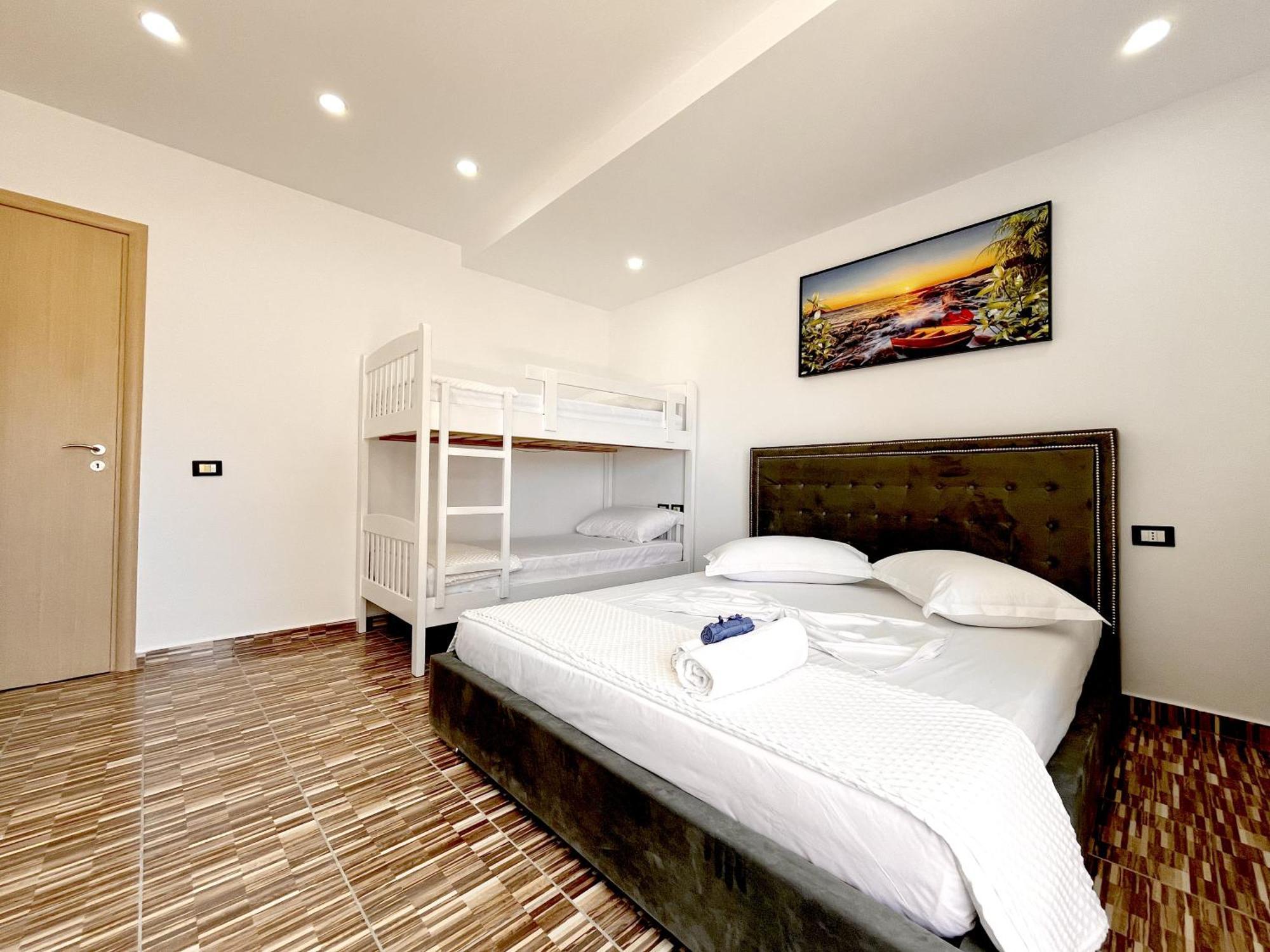 Kam Apartments In The City Center Vlorë Exterior foto