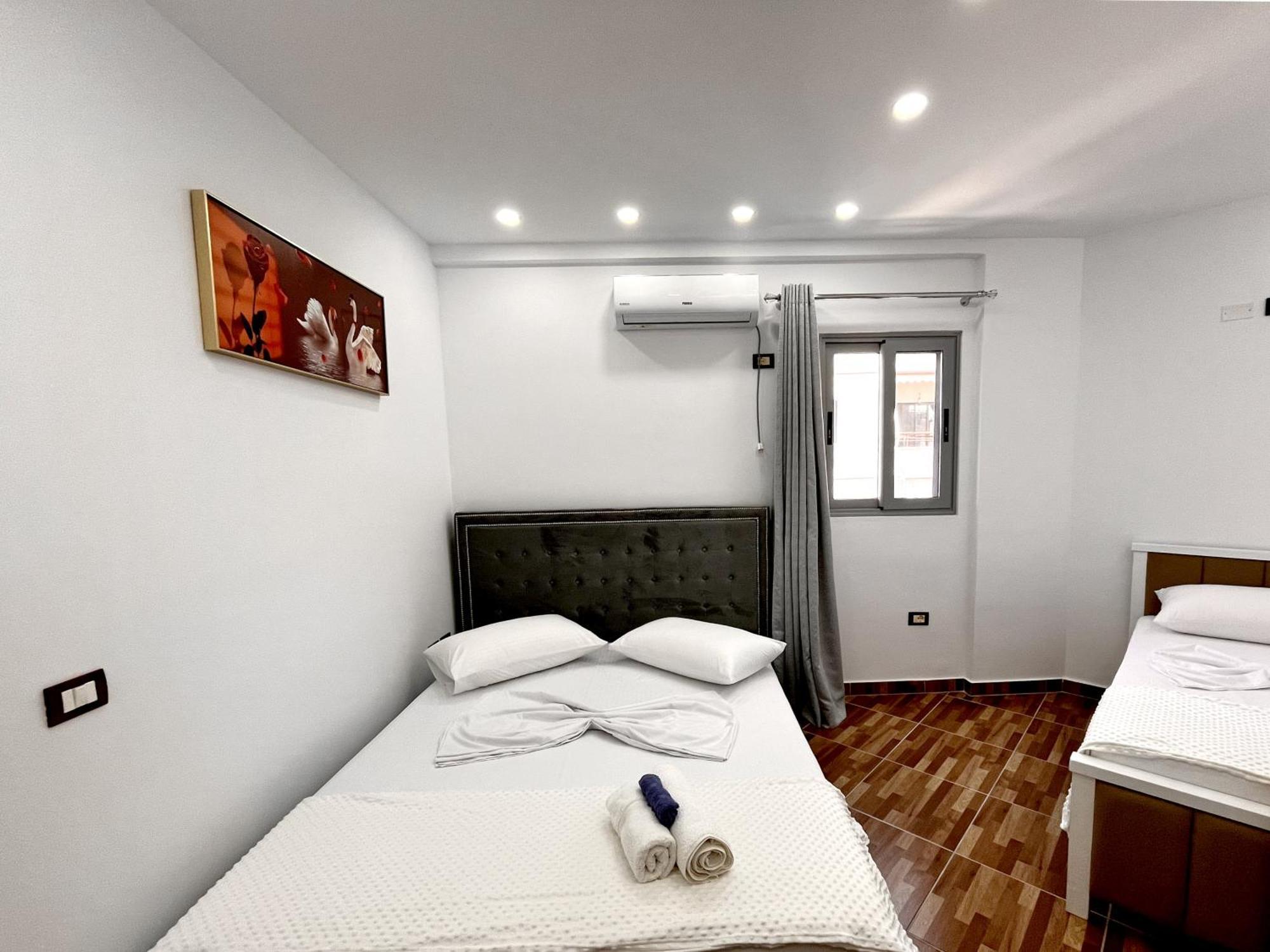 Kam Apartments In The City Center Vlorë Exterior foto